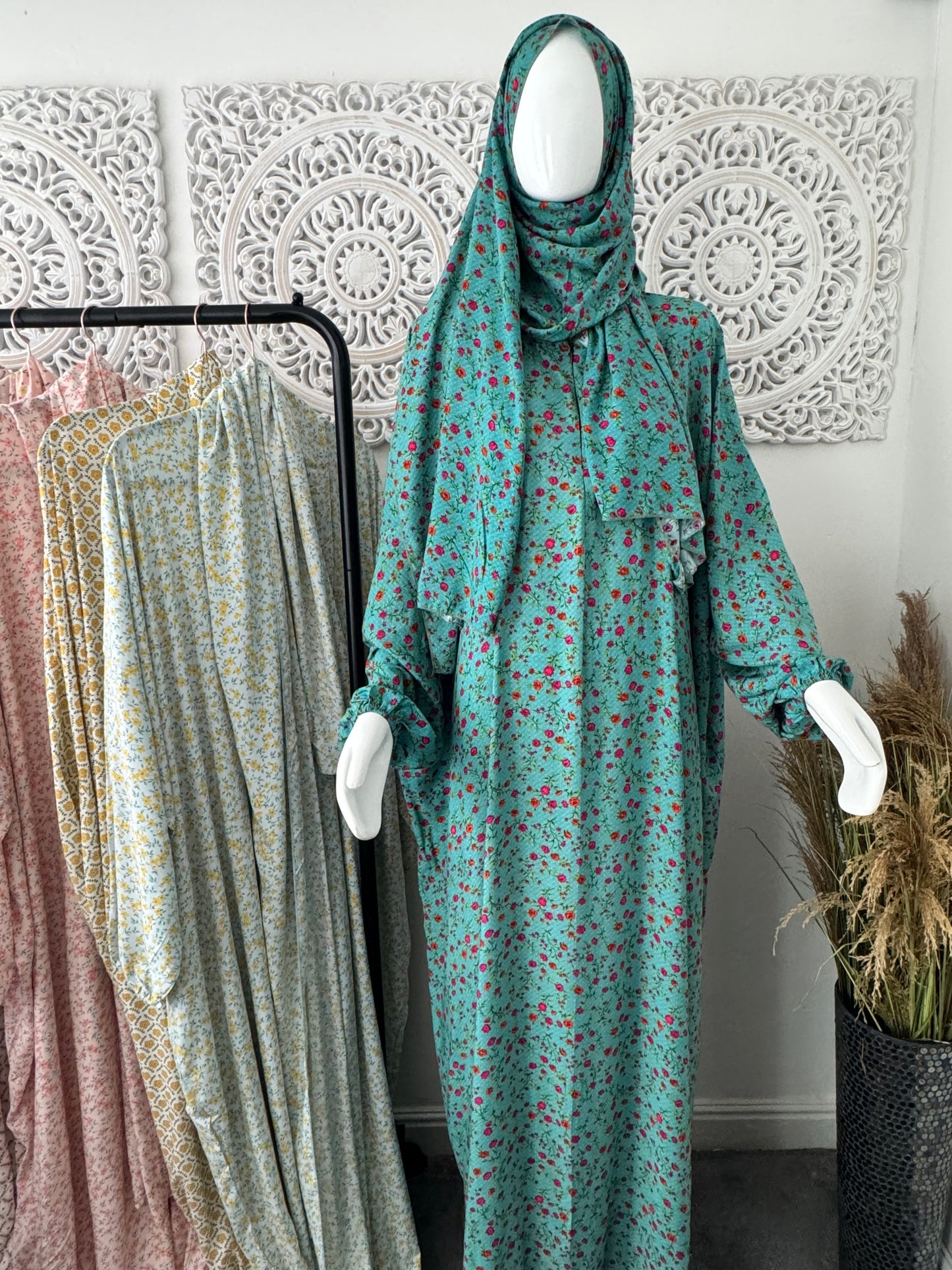 Built in 1pc Fatimah prayer printed zipped abaya set - one size