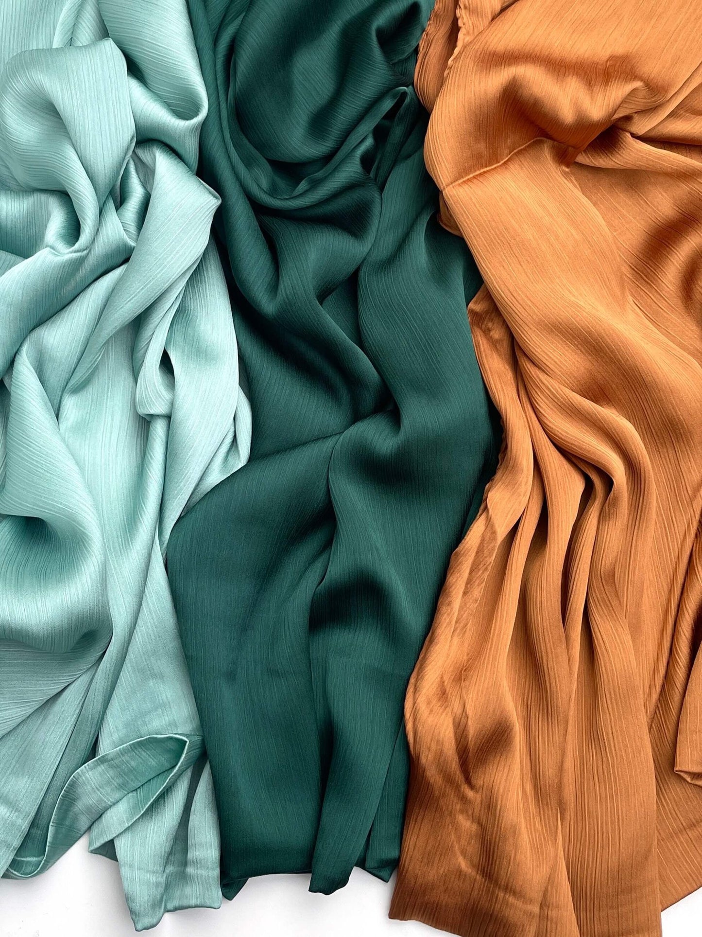 Matt Dubai crinkle silk bottle green hijab