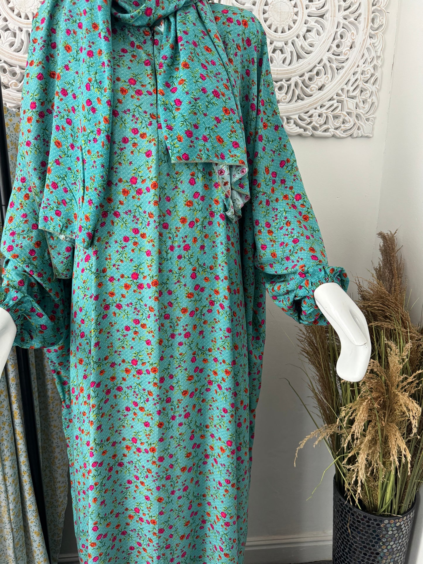 Built in 1pc Fatimah prayer printed zipped abaya set - one size