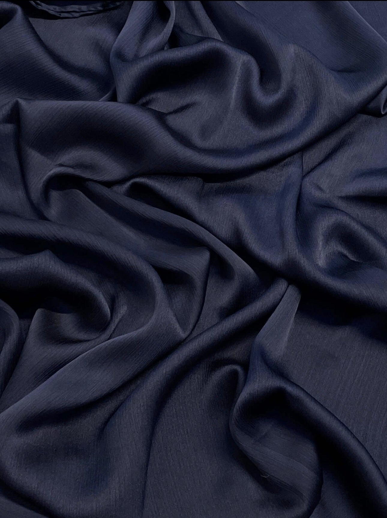 Matt Dubai crinkle silk iron hijab