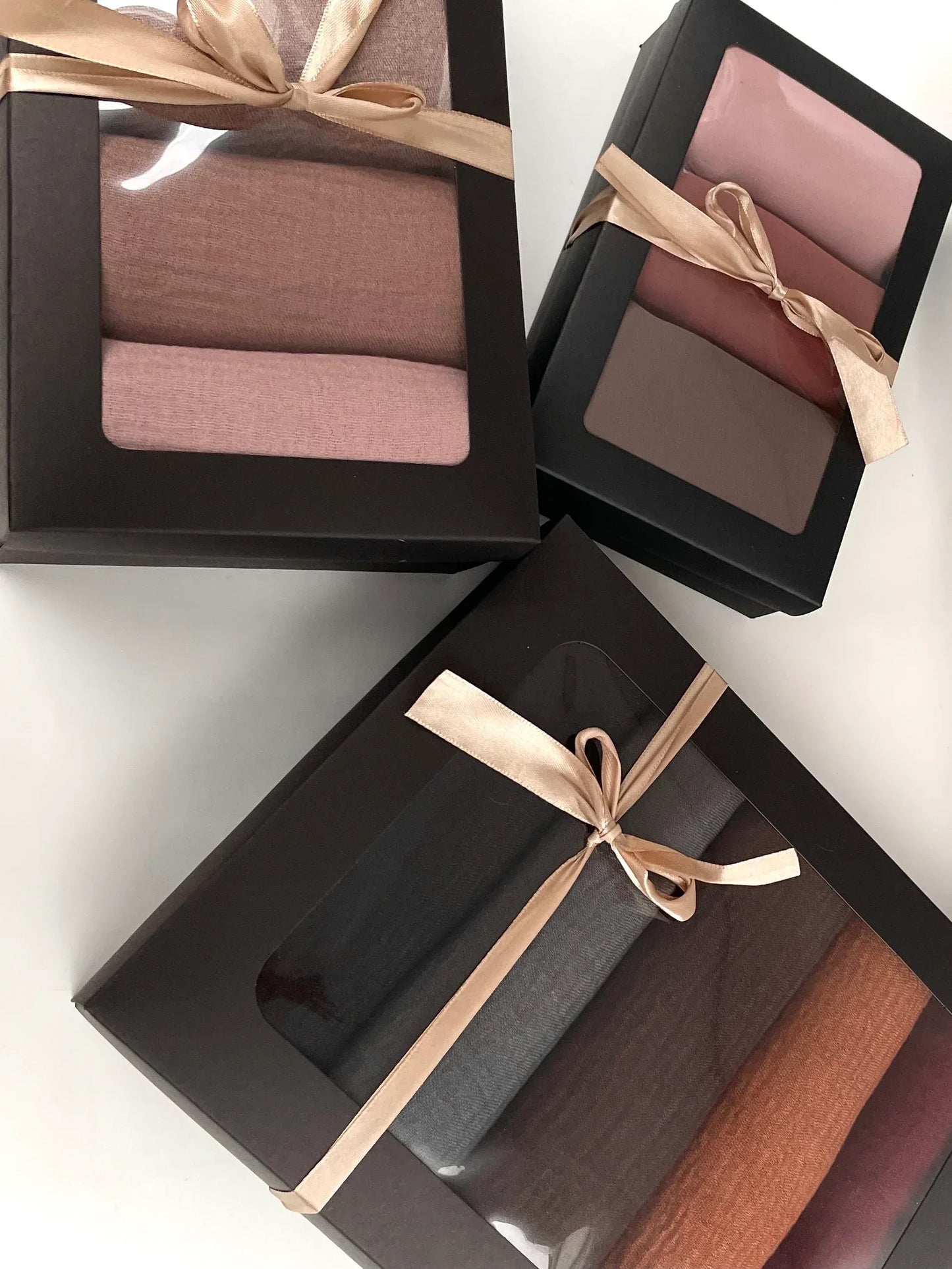 5 premium plain chiffon Zaintoon hijab set presented in a gift box - Hijab Junkie UK