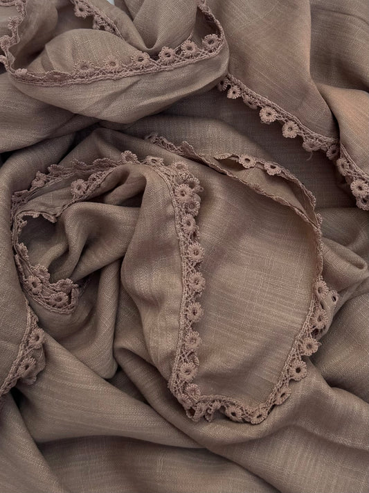 Maxi plain Turkish kinaari pecan hijab