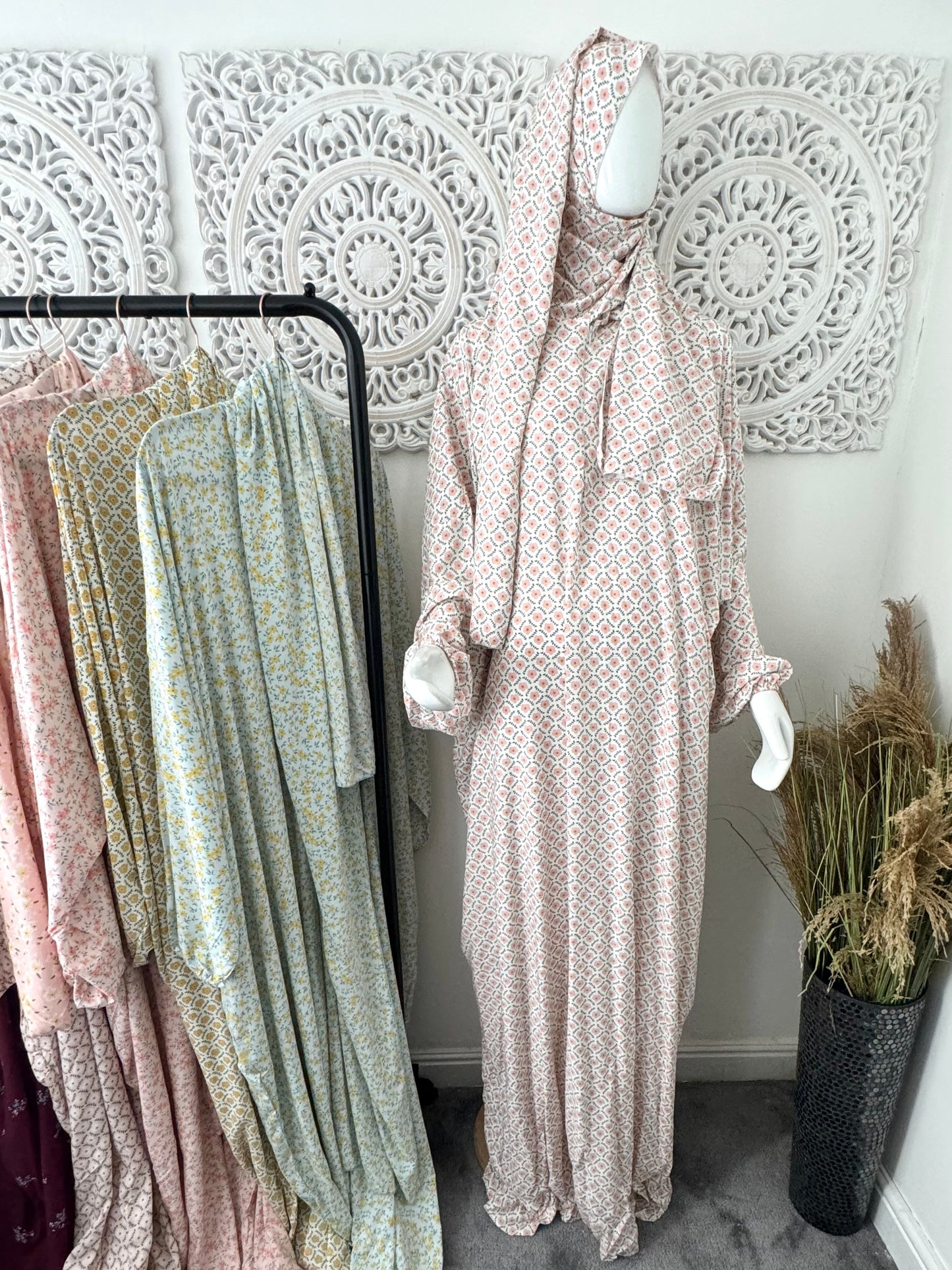 Built in 1pc Fatimah prayer printed zipped abaya set - one size