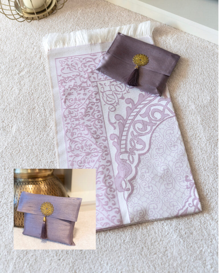 Prayer mat gift set presented in a pouch 4 colours available
