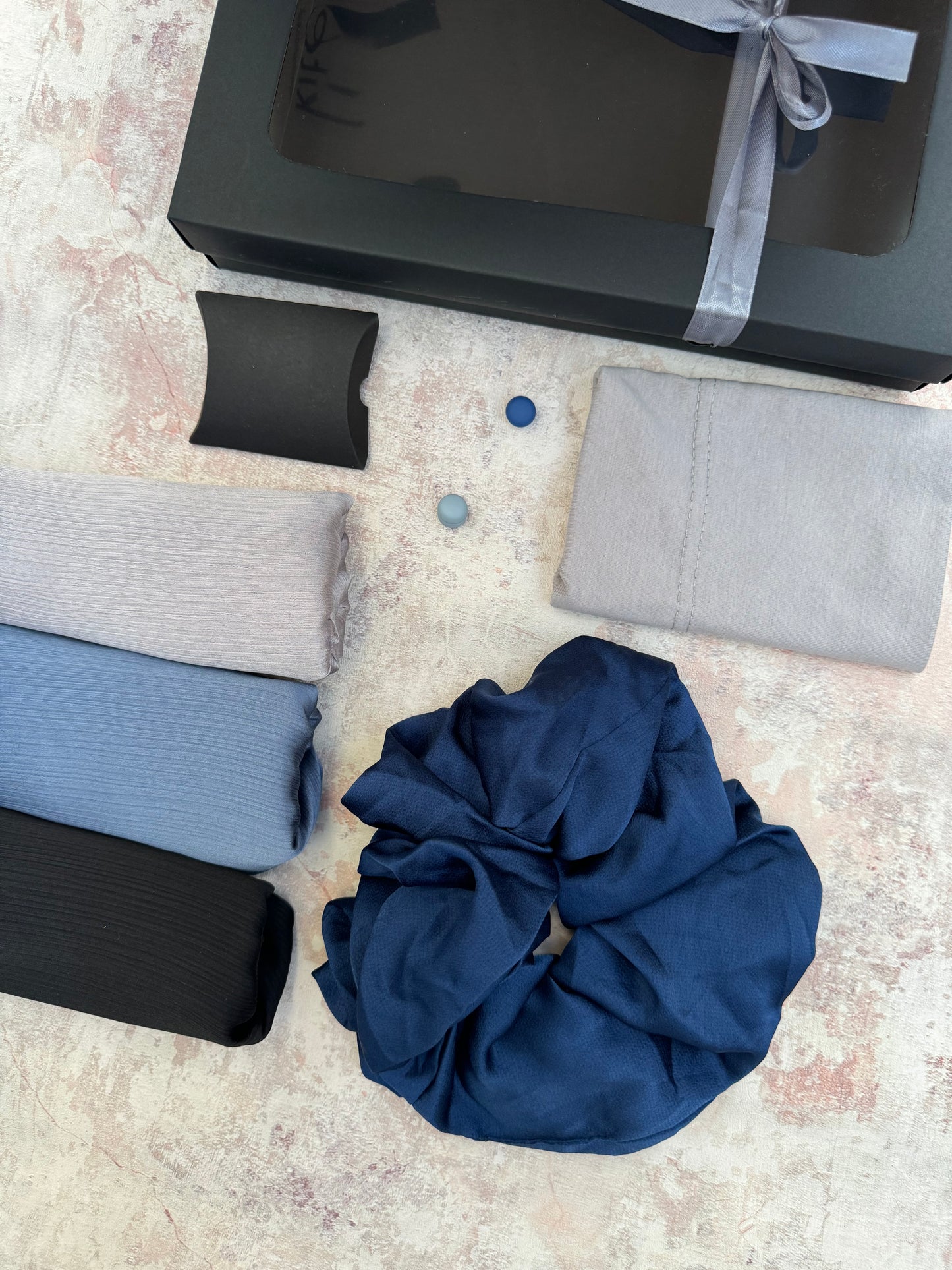 matt Dubai crinkle silk 3 web black hijab gift set inc accessories