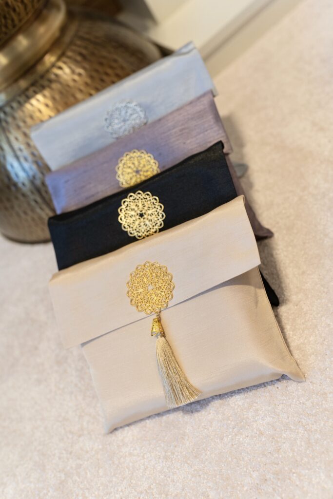 Prayer mat gift set presented in a pouch 4 colours available