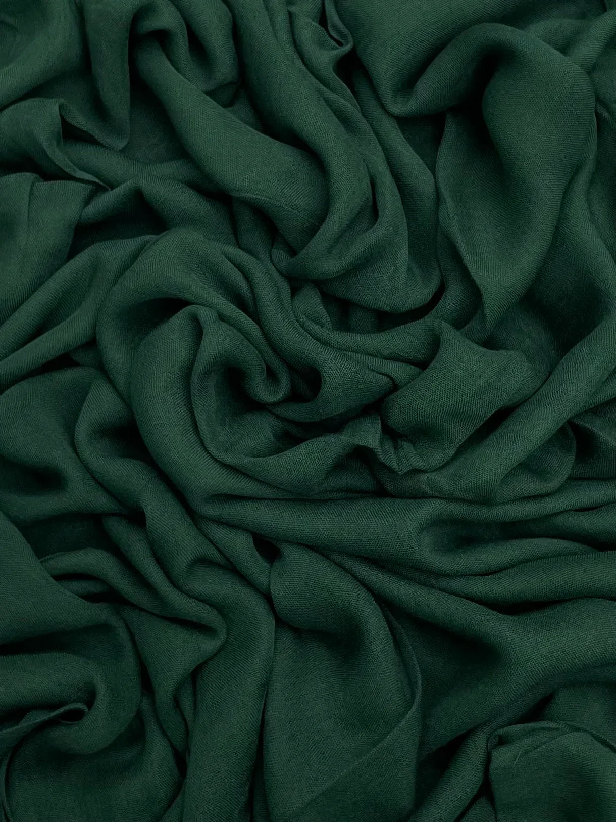 Maxi plain Turkish emerald hijab - Hijab Junkie UK