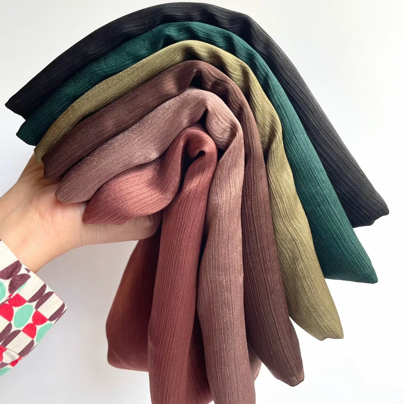 Matt Dubai crinkle silk spice hijab