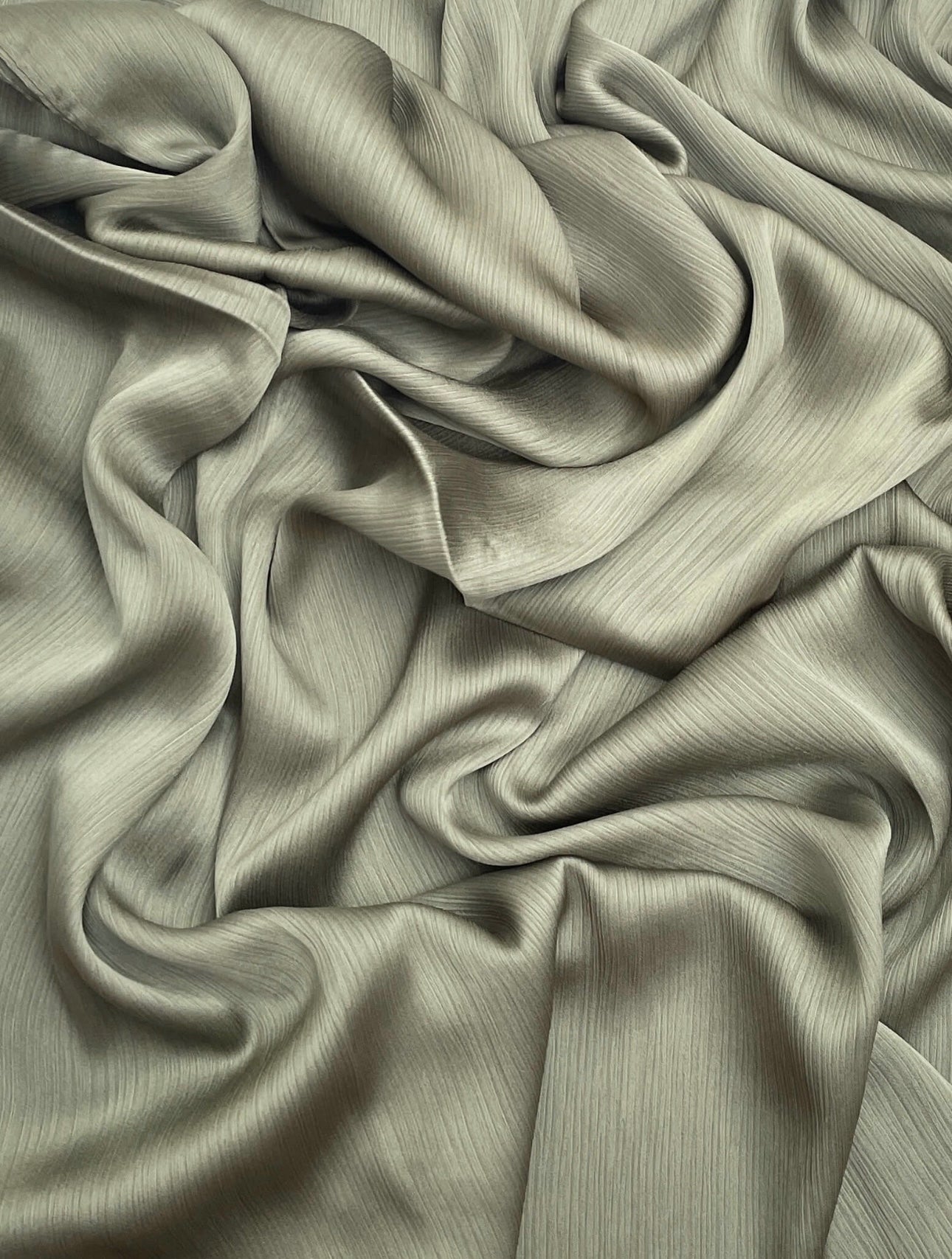 Matt Dubai crinkle silk moss hijab