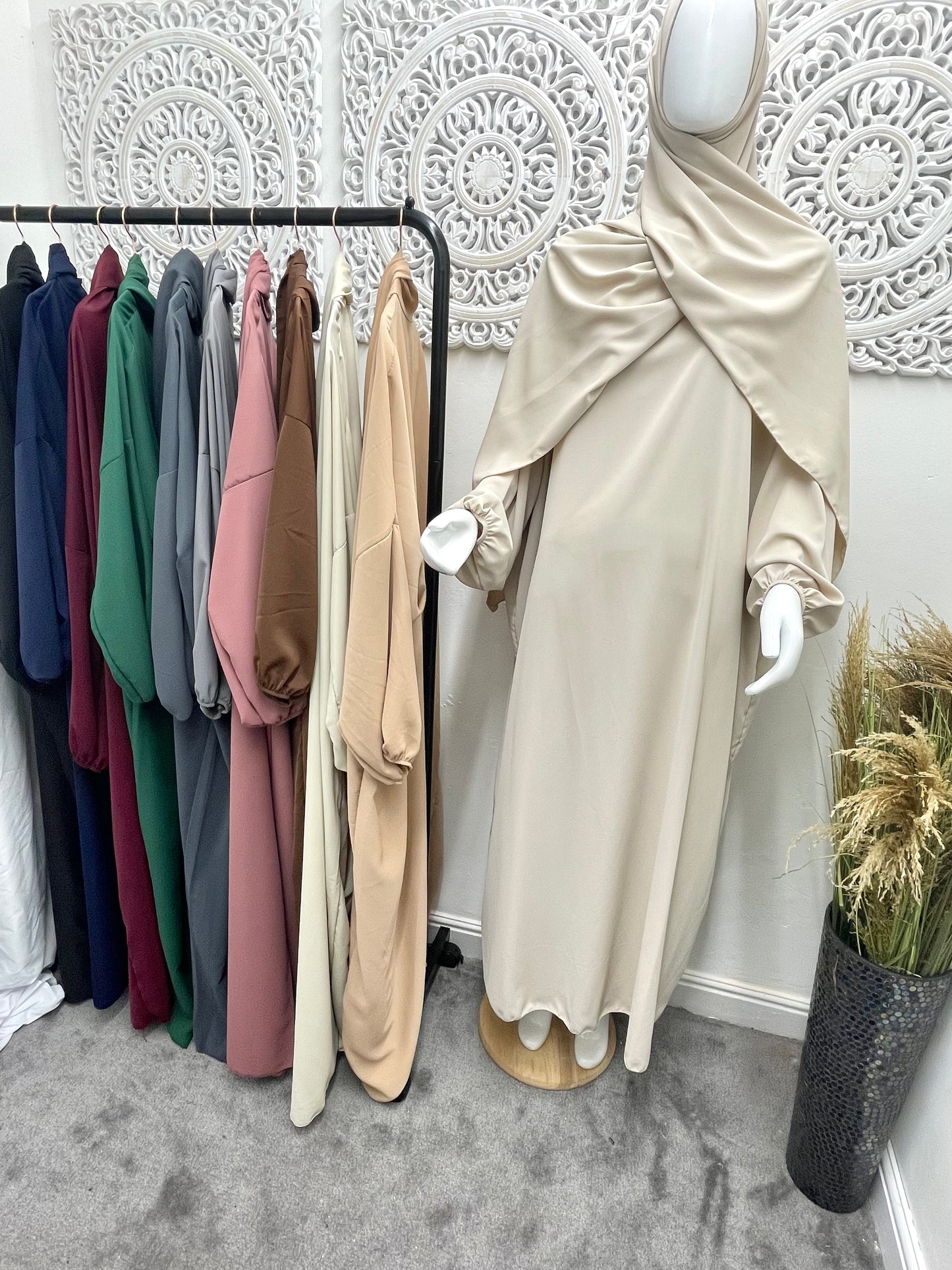 Built in 1pc Fatimah nida prayer plain light weight abaya set - one size
