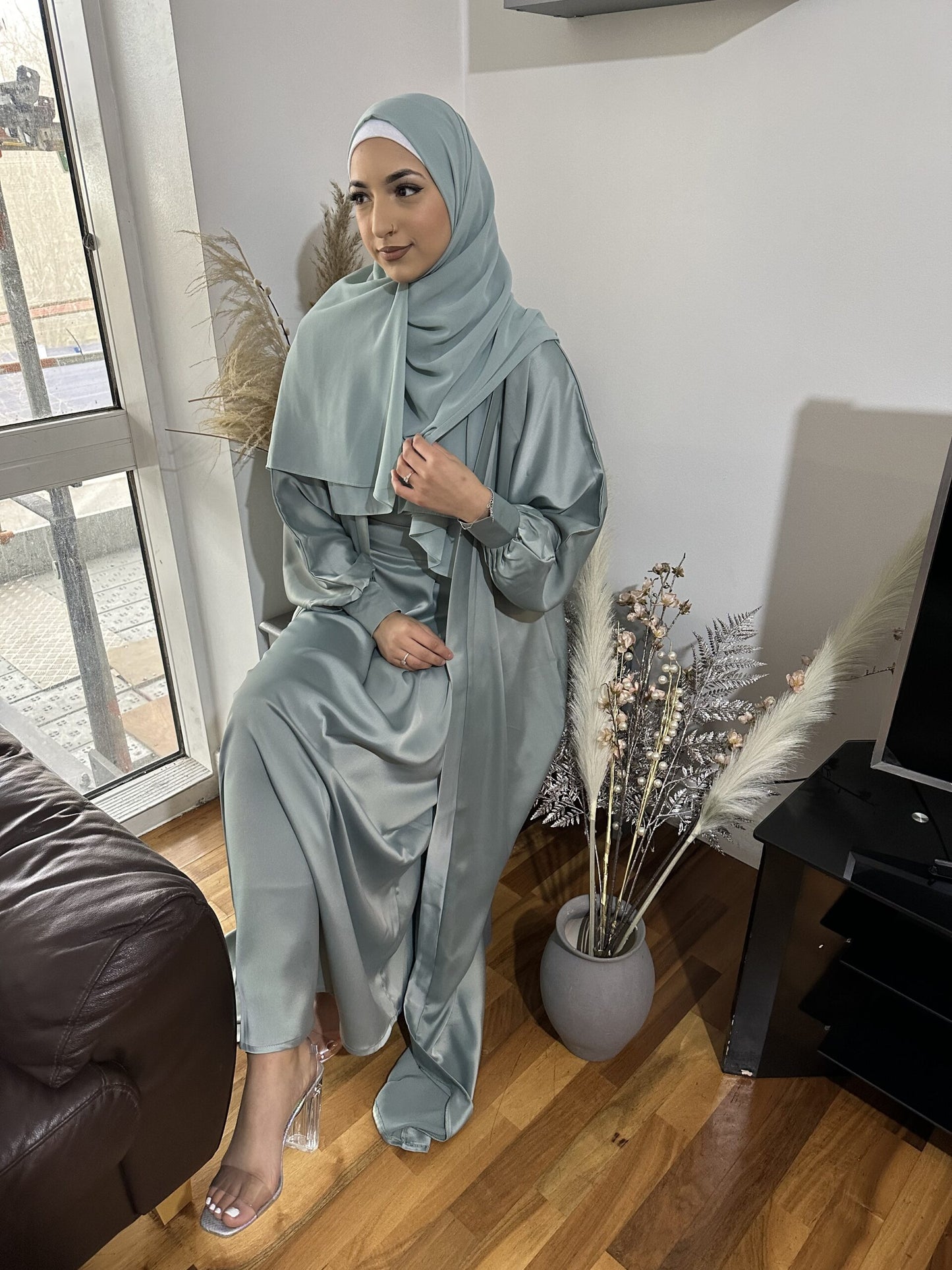 4 piece Maryaam duck egg abaya set