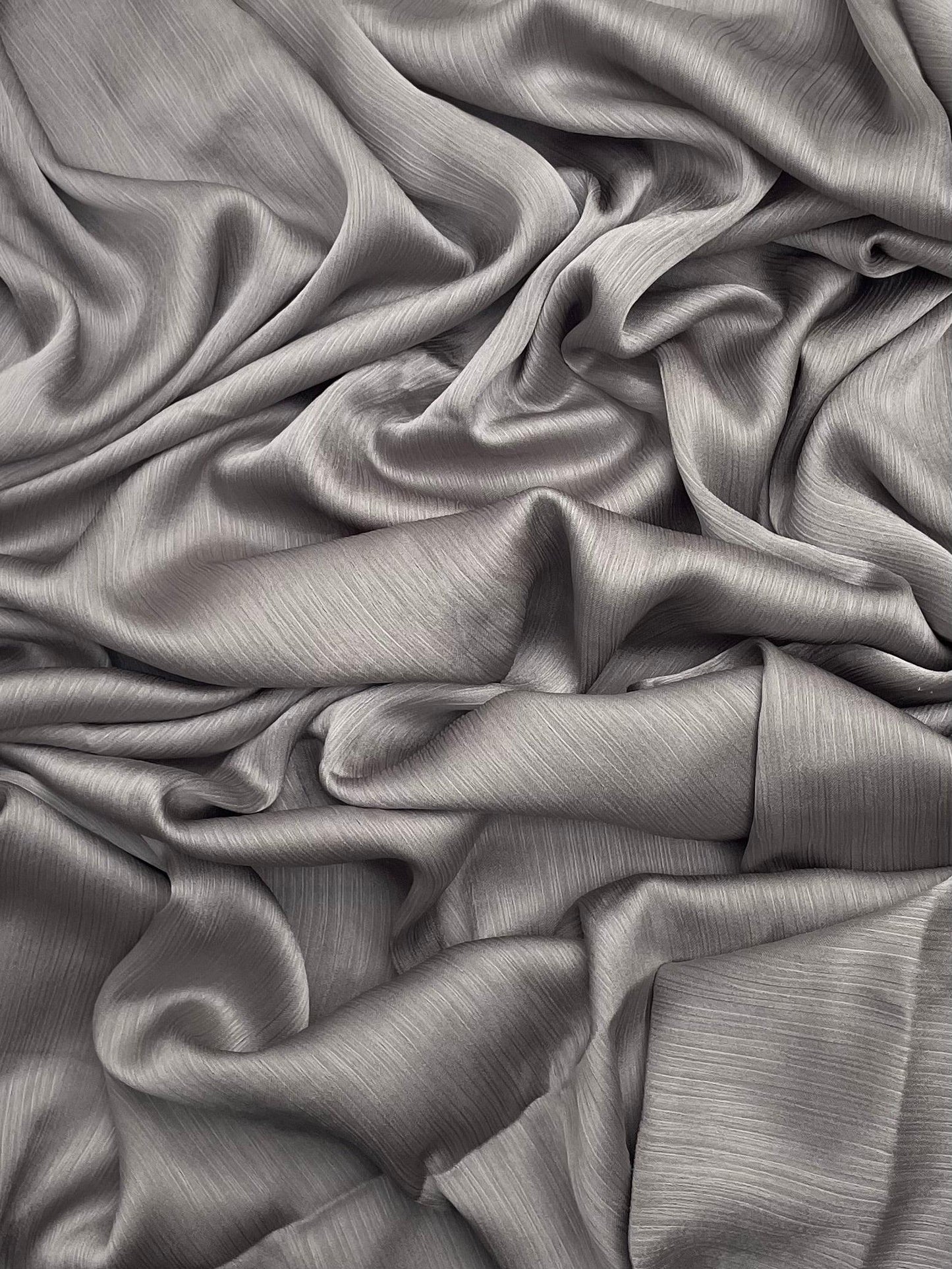 Matt Dubai crinkle silk pigeon hijab - Hijab Junkie UK