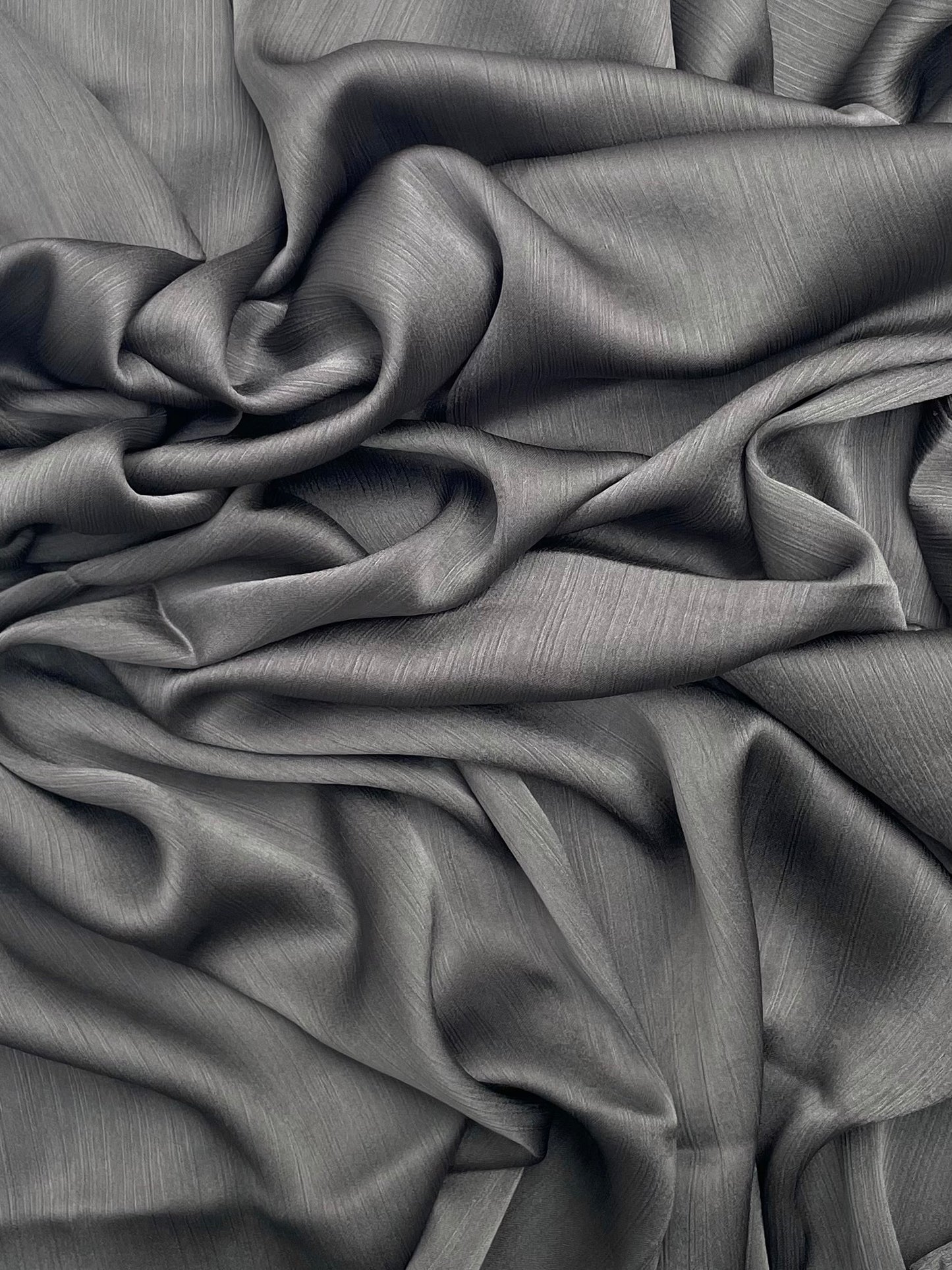 Matt Dubai crinkle silk pug metal grey hijab