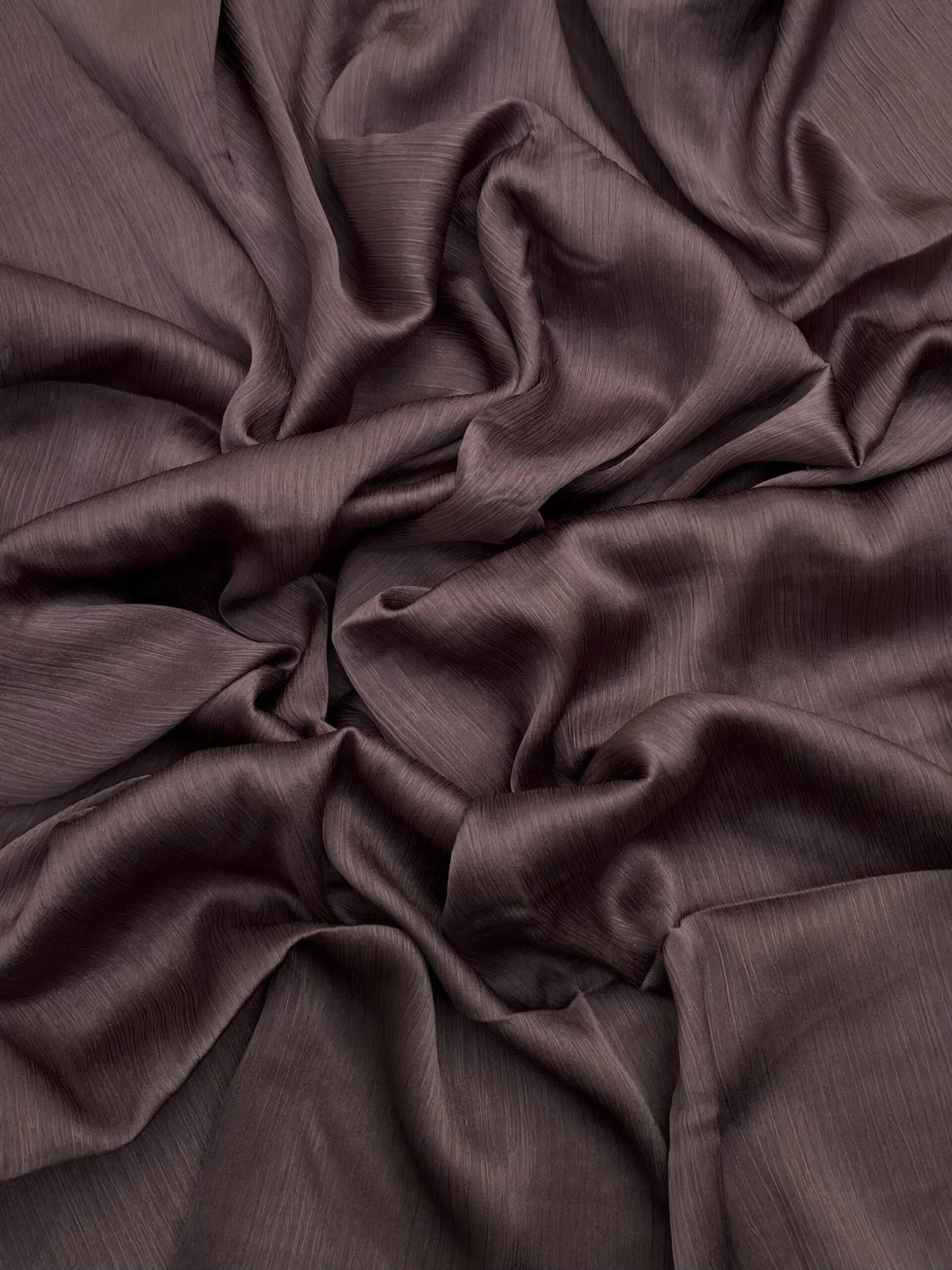 Matt Dubai crinkle silk pecan pie hijab - Hijab Junkie UK