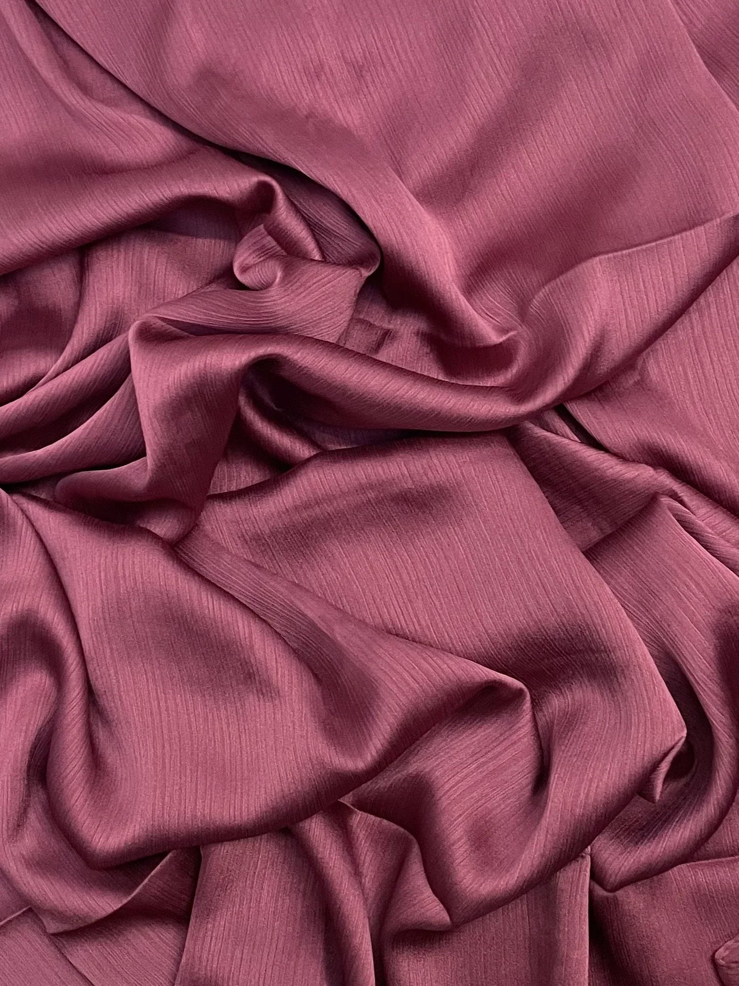 Matt Dubai crinkle silk bubblegum hijab - Hijab Junkie UK