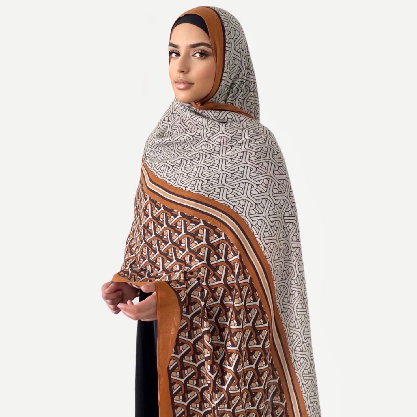 Maxi tassel prestige printed geometric toffee hijab