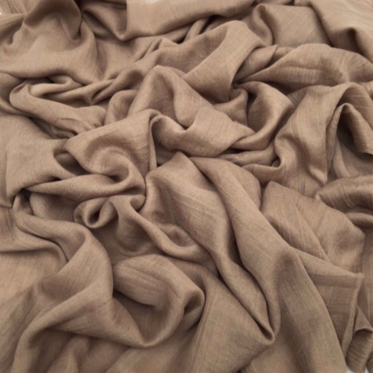 Modal Malai maxi plain latte hijab