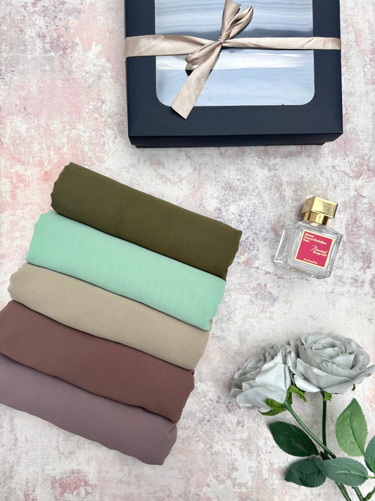 5 premium plain chiffon Zaintoon hijab set presented in a gift box