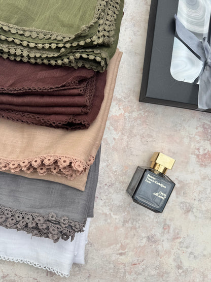 premium lace Zaitoon hijab set presented in a gift box