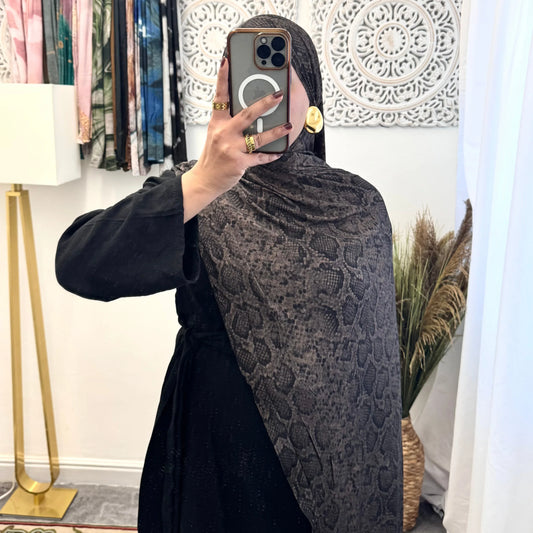 Premium Jersey Snake Black hijab - Hijab Junkie UK