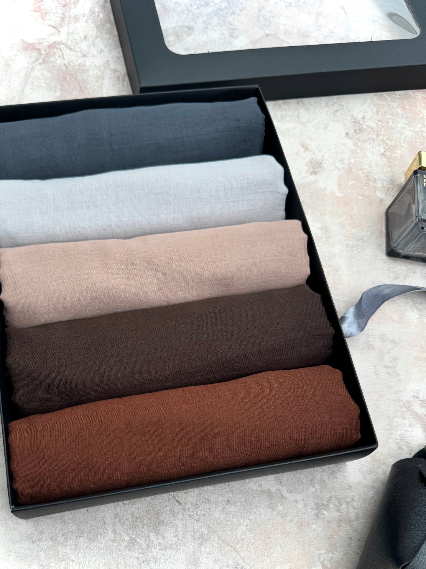 Malai Modal 5 spice hijab gift set