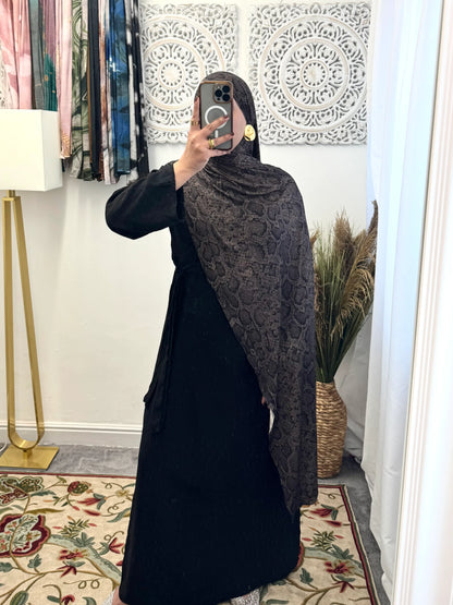 Premium Jersey Snake Black hijab - Hijab Junkie UK