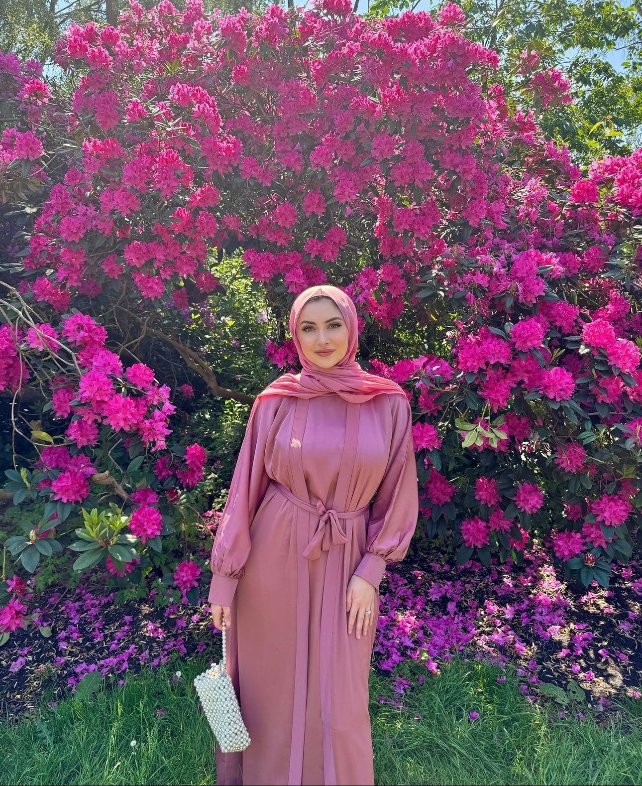 4 piece Maryaam bubblegum pink abaya set