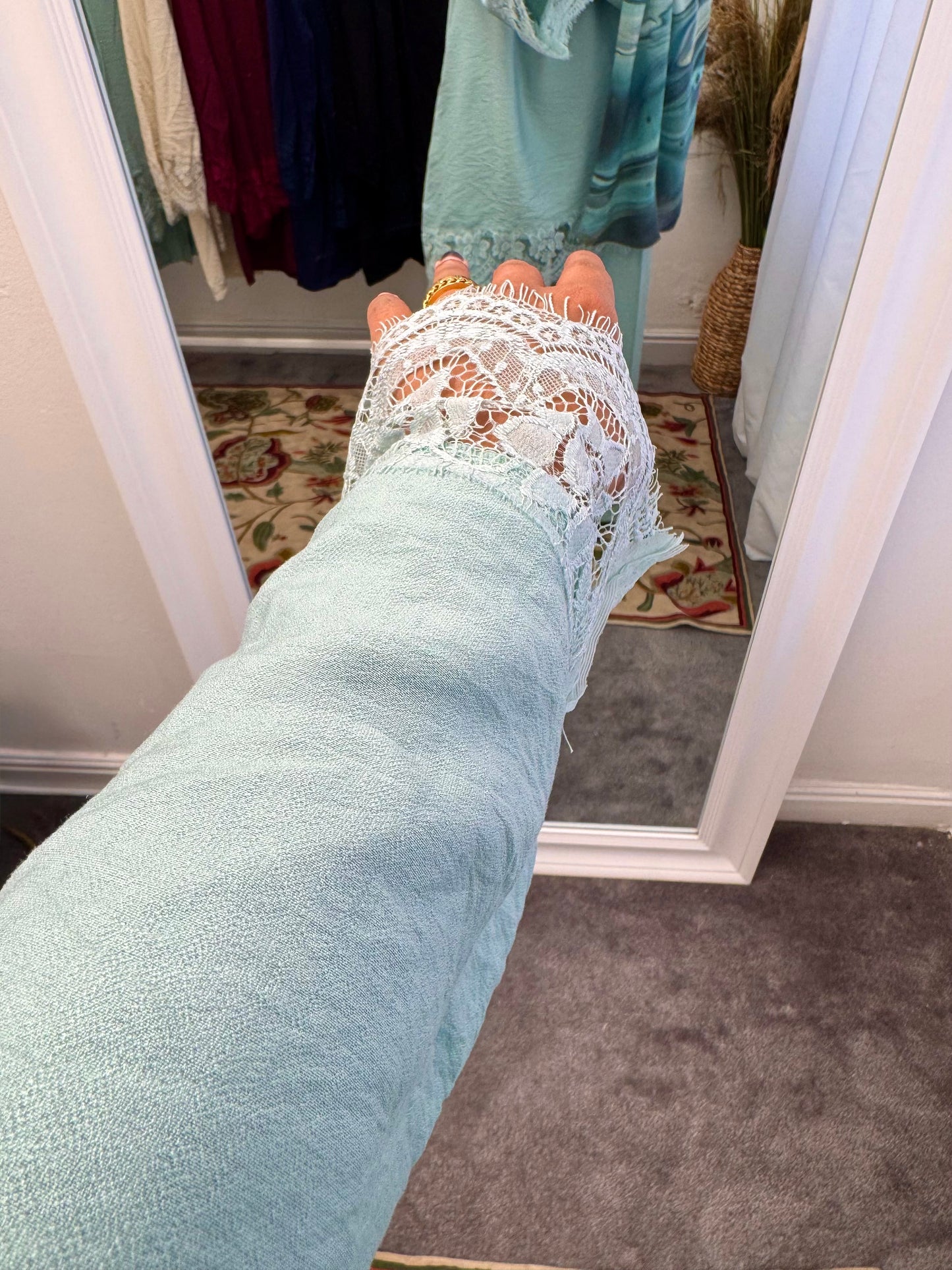 NEW Venice Lace Free Size Cord Set