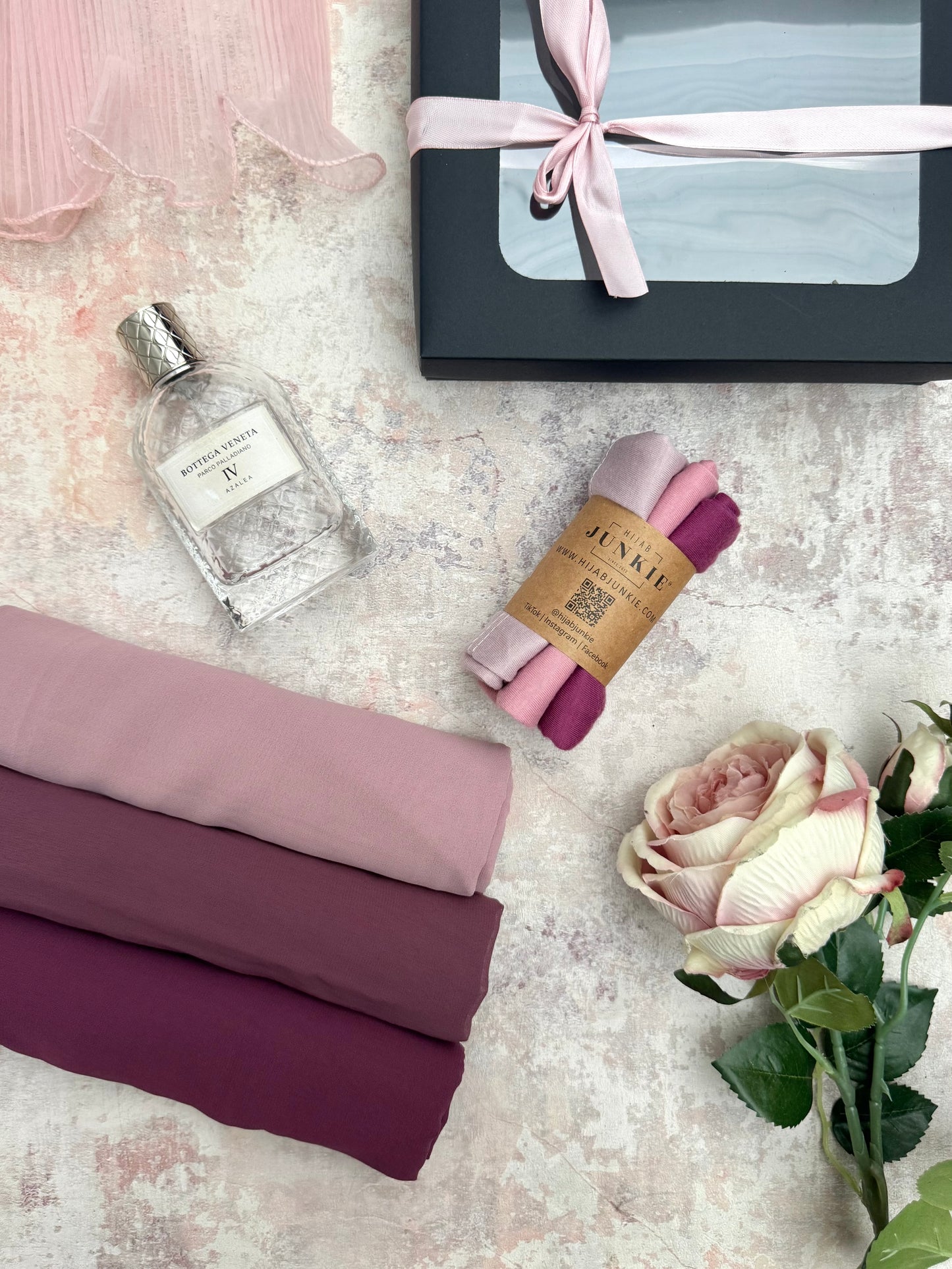 premium plain chiffon 3 lemonade hijab set presented in a gift box