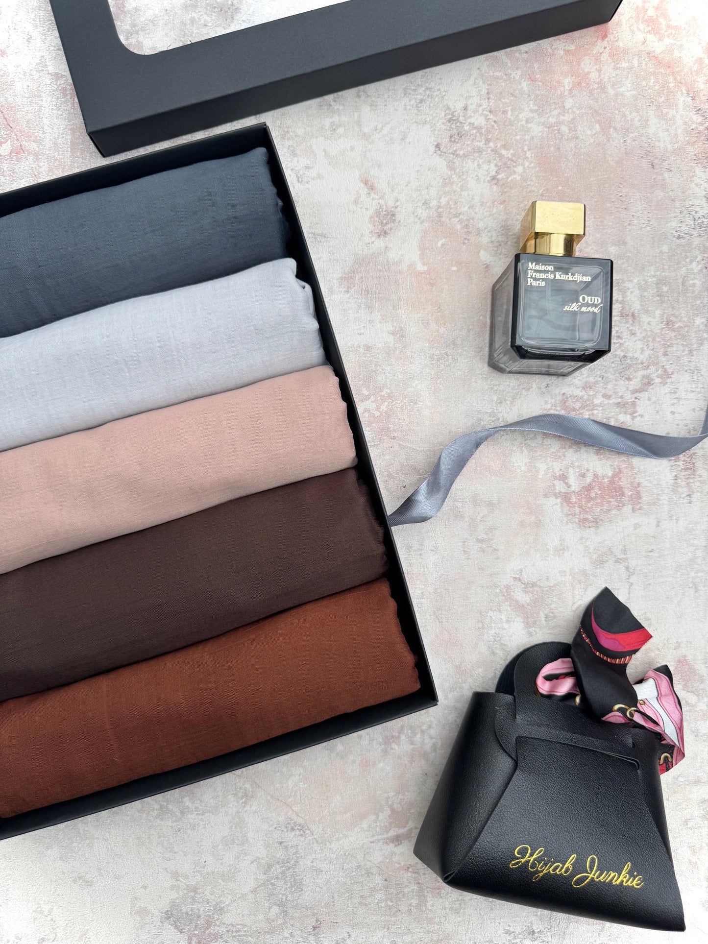 Malai Modal 5 spice hijab gift set