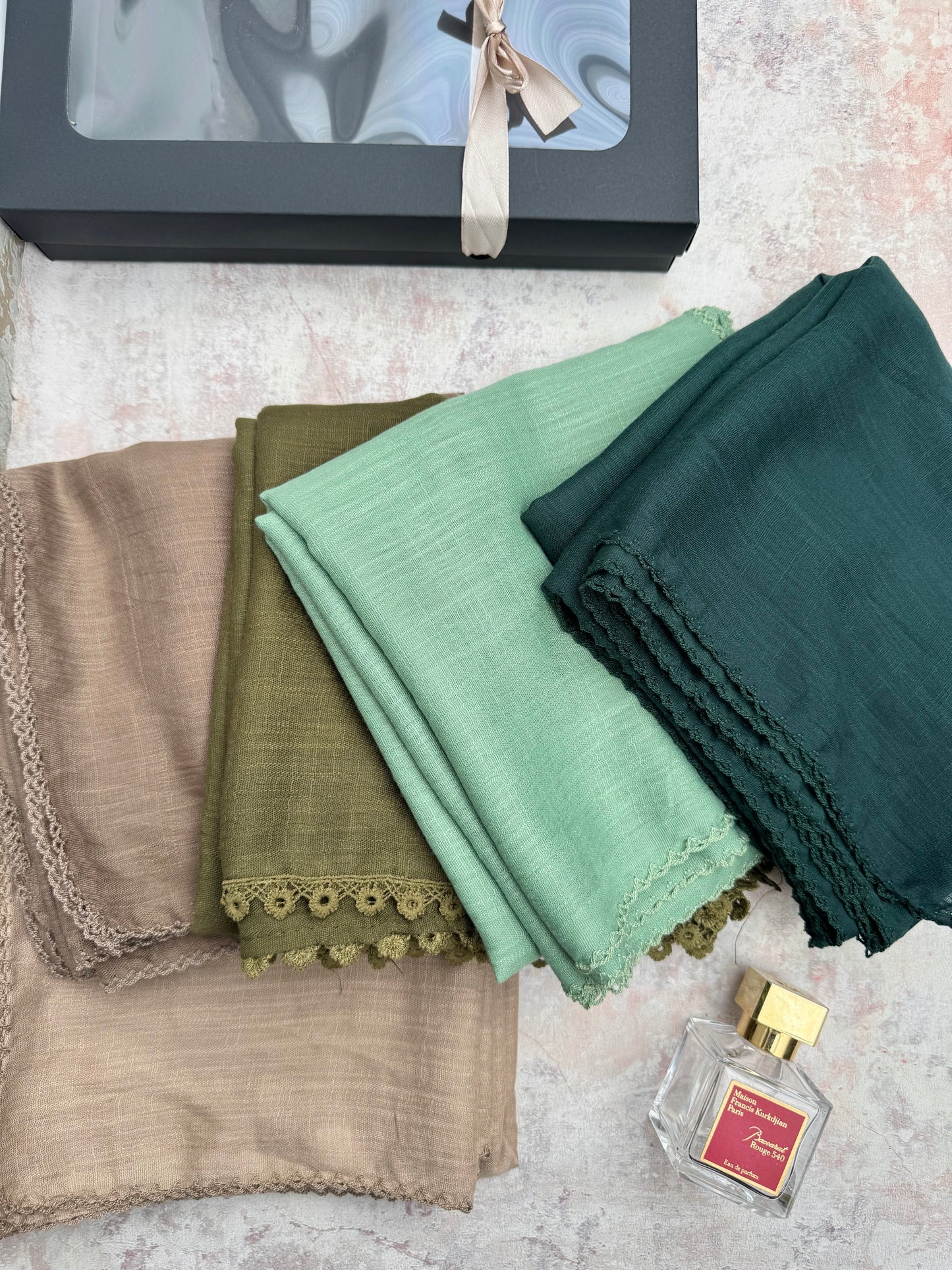 premium lace emerald hijab set presented in a gift box