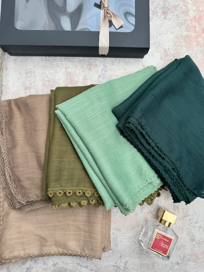 premium lace emerald hijab set presented in a gift box