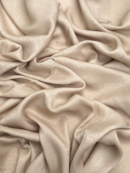 Metallic Parus matt soft gold hijab
