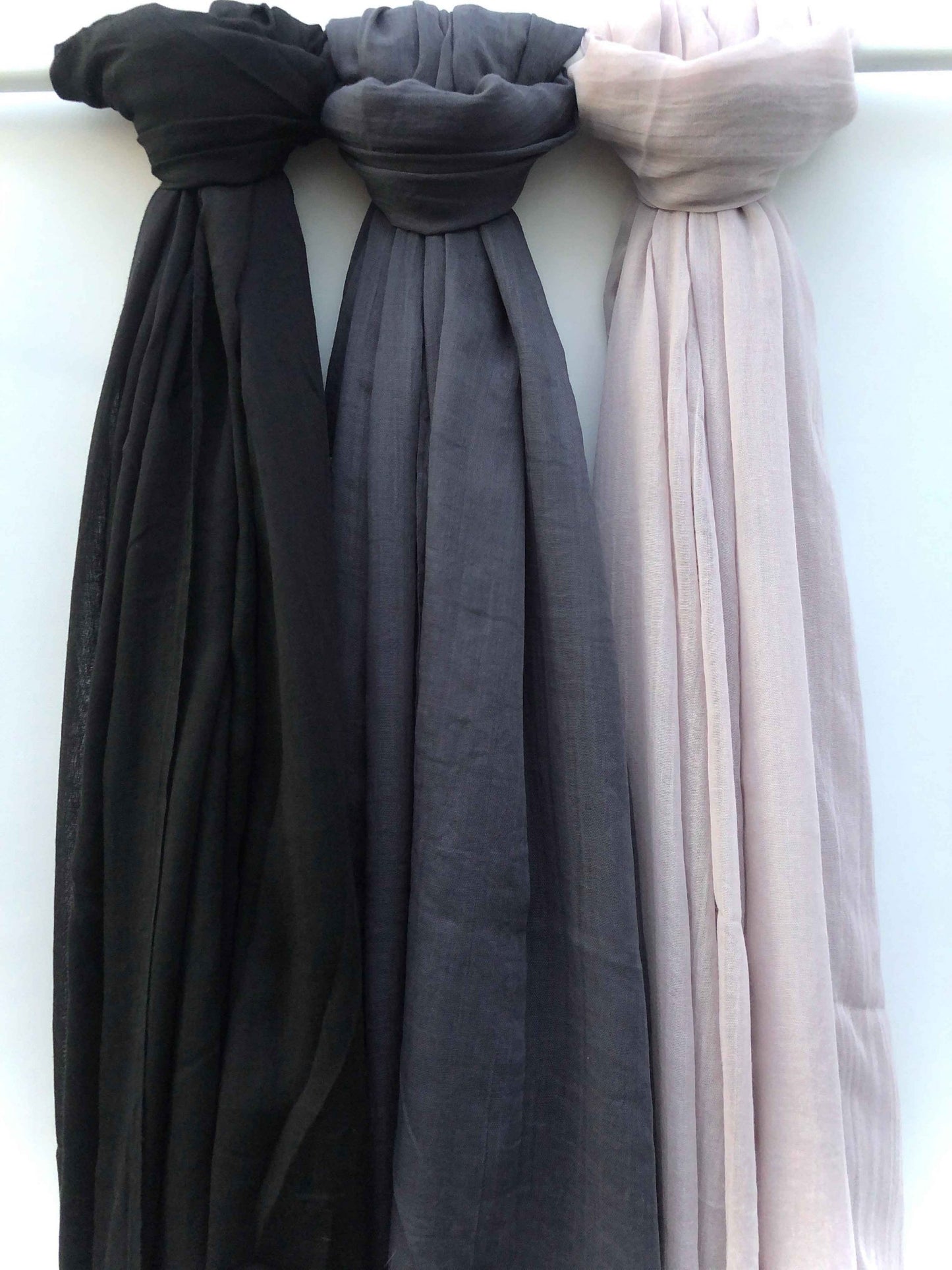 Modal malai plain jet black hijab