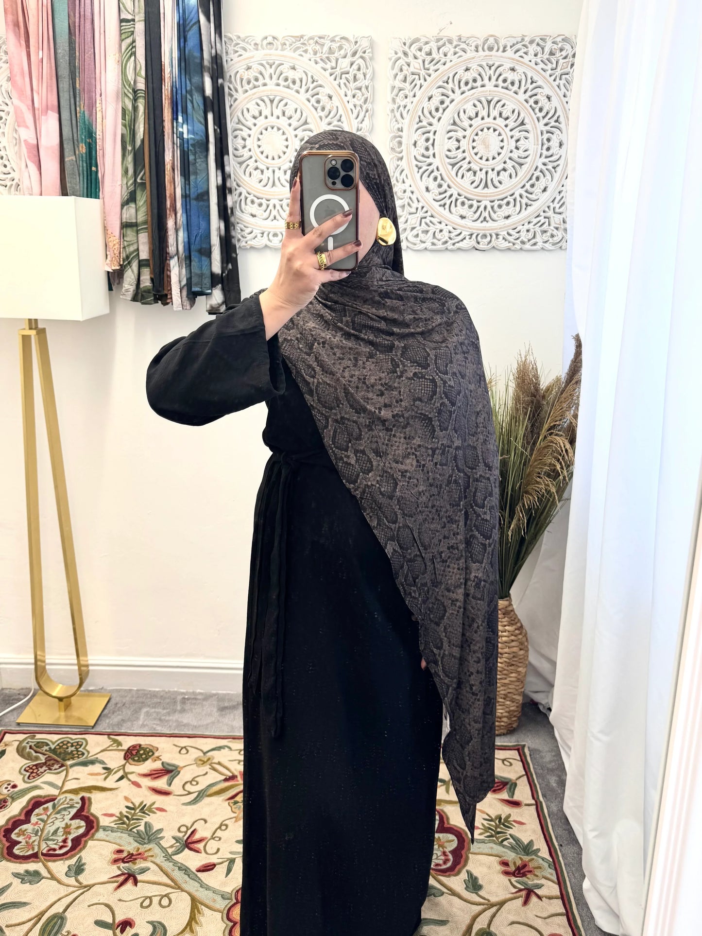 Premium Jersey Snake Black hijab - Hijab Junkie UK