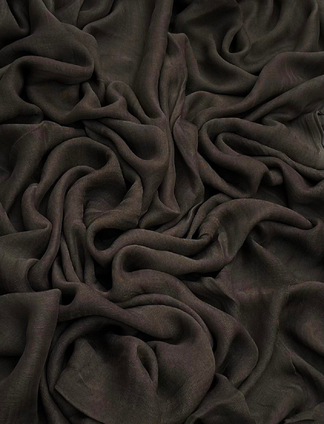 Modal Malai maxi plain brick hijab