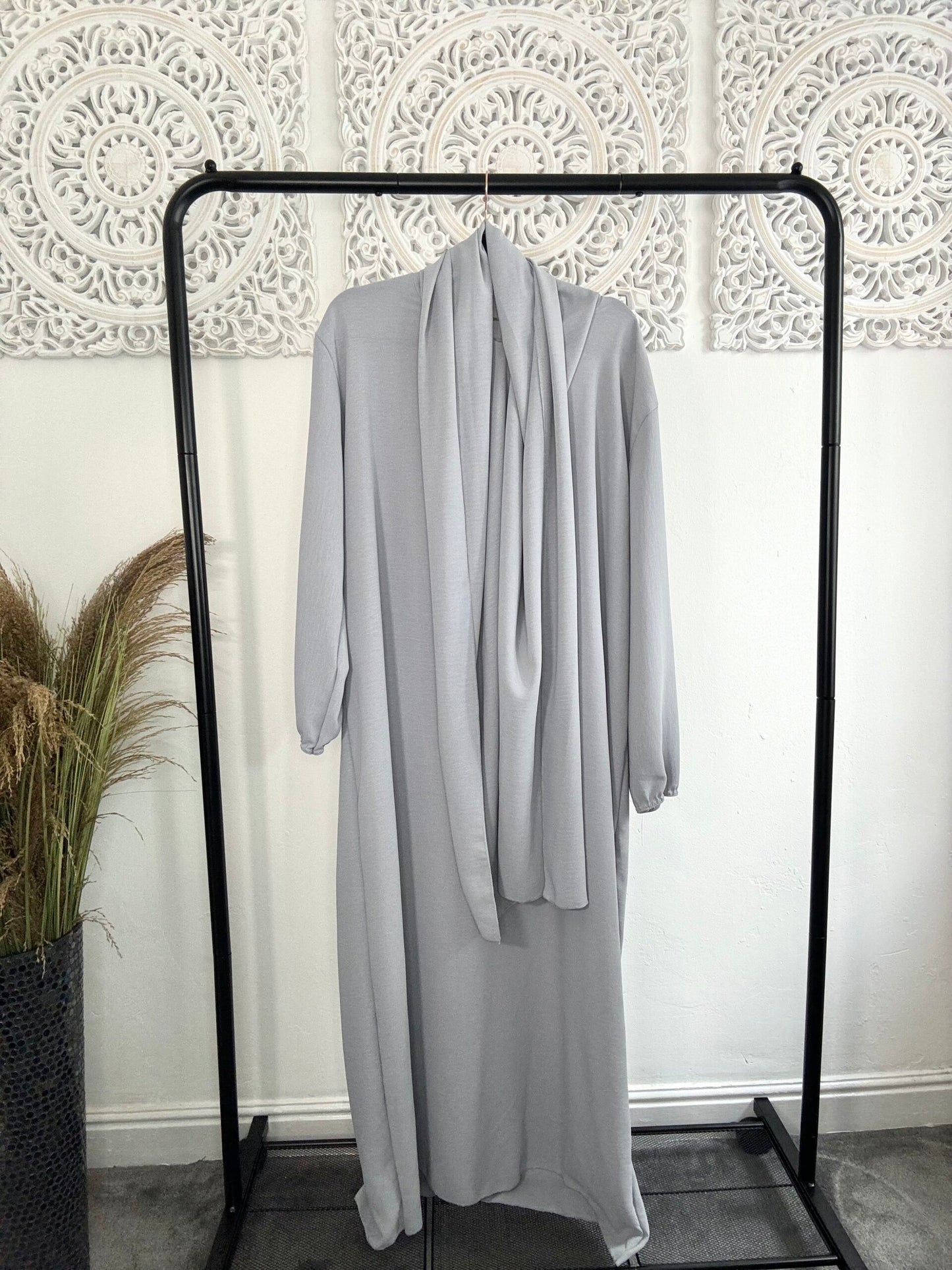 Built in 1pc Fatimah prayer plain light weight abaya set - one size