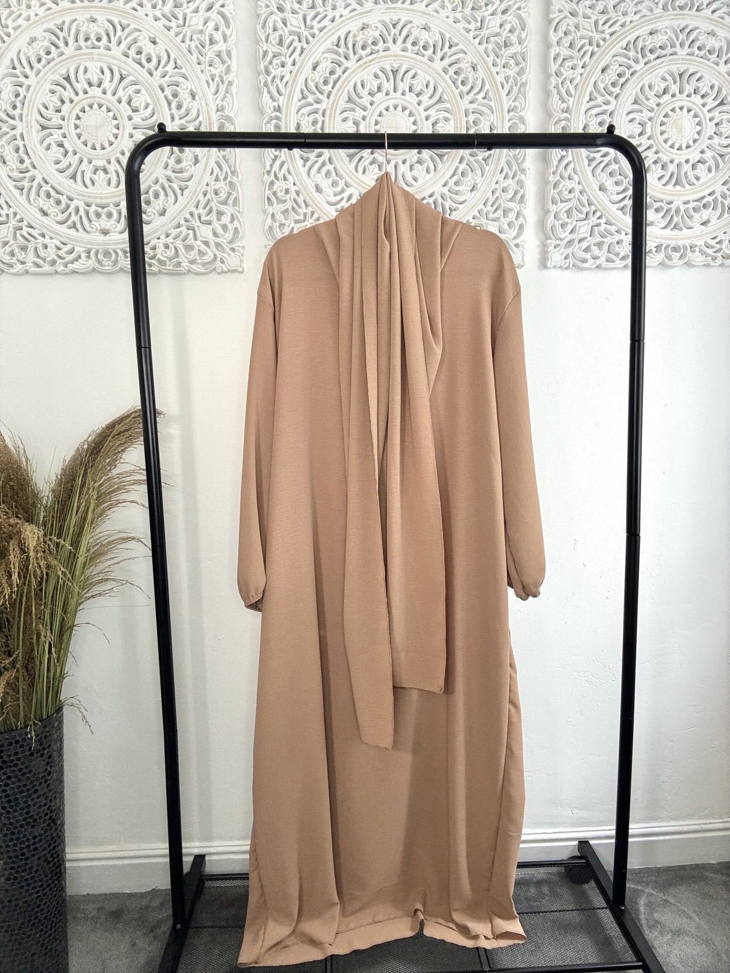 Built in 1pc Fatimah prayer plain light weight abaya set - one size